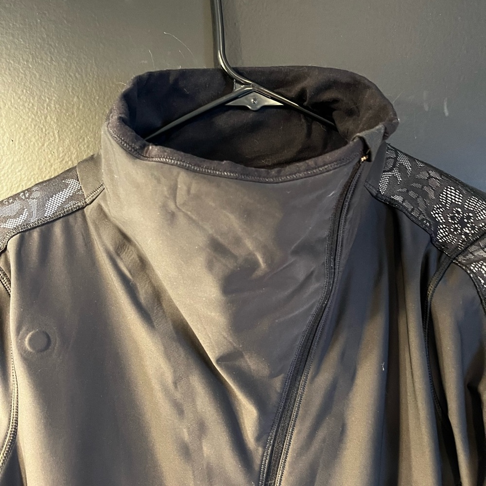 Lululemon Reflective Running Jacket - image 2